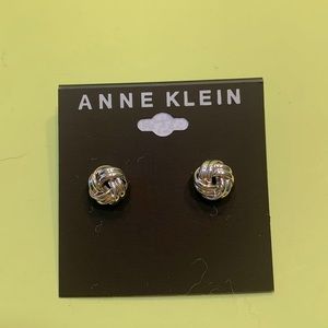 Anne klein knot earring’s